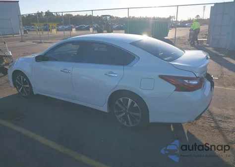 2017 Nissan Altima 2.5 Sr z USA, uszkodzony, nr VIN 1N4AL3AP9HC478961